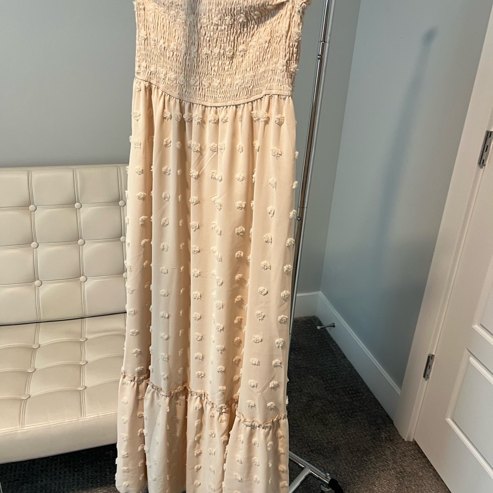 Elegant Cream Maxi Dress